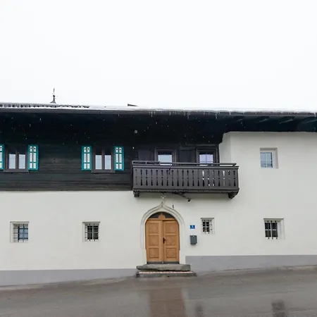 Heritage In Near Area Holiday home *
